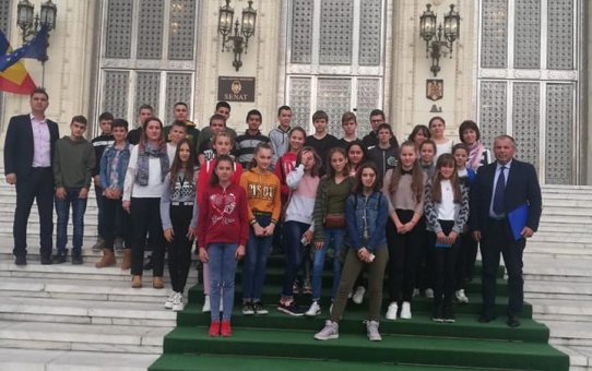 Vizita la Palatul Parlamentului